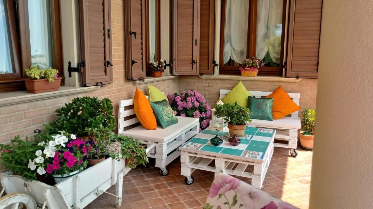 B&B Mikigio Mondavio Exterior foto